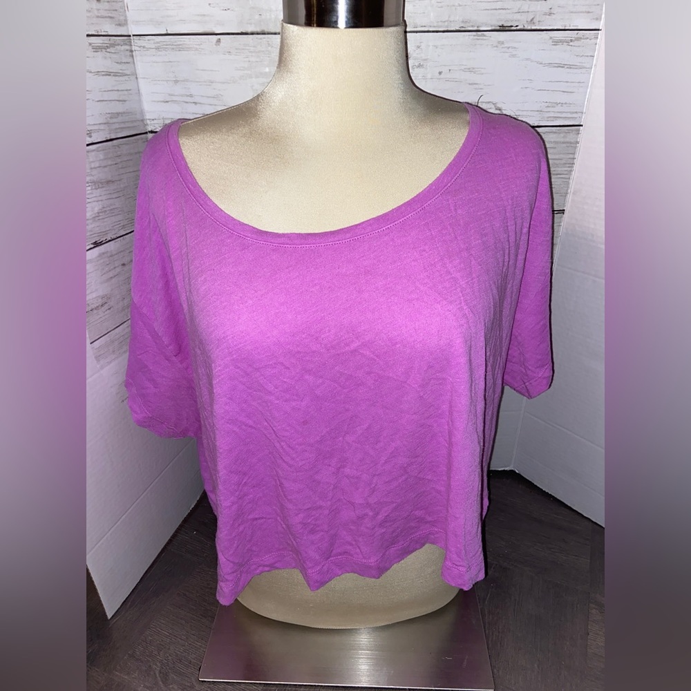 Victoria’s Secret PINK cropped off the shoulder t shirt size small